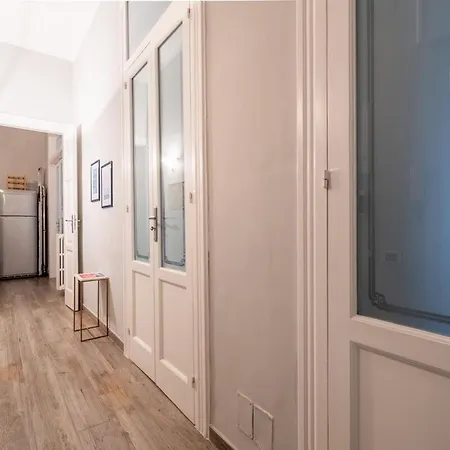 Dea - Boutique Loft Бари