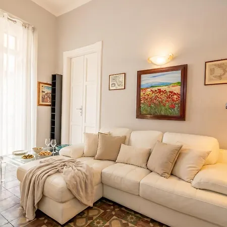Dea - Boutique Loft Апартаменты *